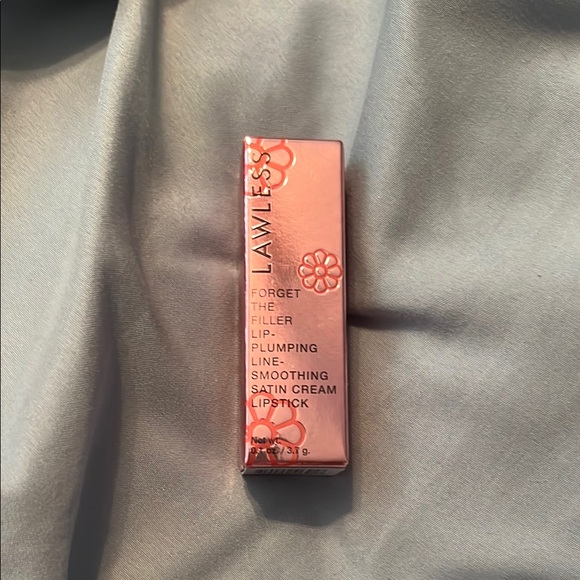 Lawless Satin Cream Lipstick - little lady daisy color - Picture 1 of 2